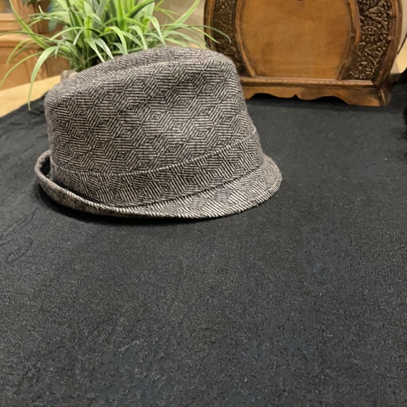 Robington & Mott New York Hat - Picture 2 of 15